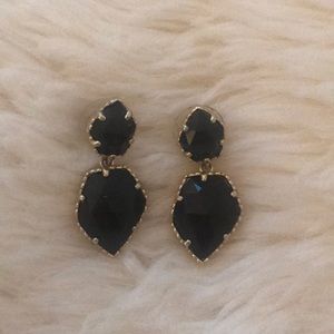 Black and gold Kendra Scott earring